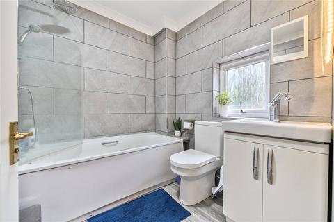 4 Cherry Grove, Reading, RG2 7NF