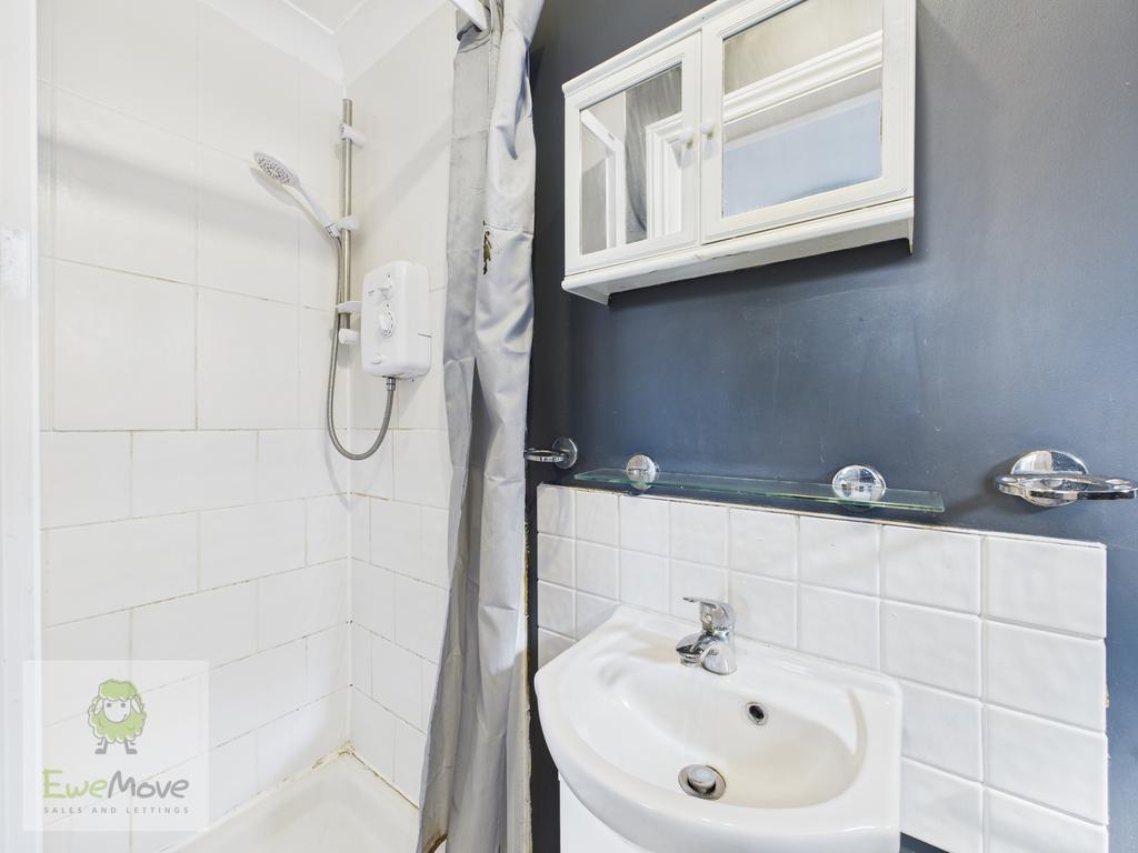 Ensuite Shower Room