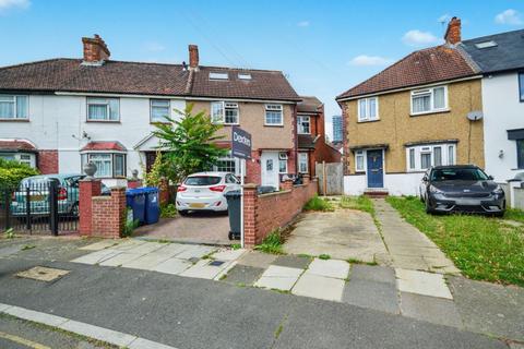 10 bedroom house of multiple occupation for sale, The Green, London W3