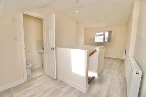 3 bedroom terraced house for sale, Stoney Stanton Road