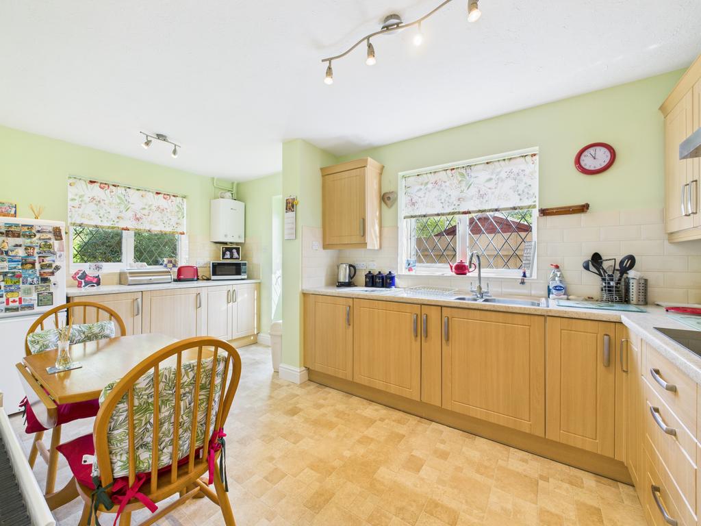 Kitchen/Breakfast Room