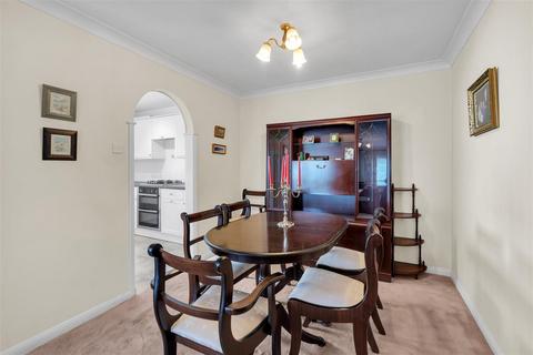2 bedroom flat for sale, Homefield Road, Bromley