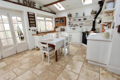 3 bedroom semi-detached house for sale, Longmoor Lane, Breaston, Breaston, DE72