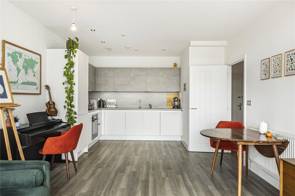 Reception/Kitchen