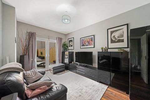 45 Academy Place, Bathgate, EH48 1AS
