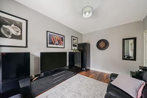 45 Academy Place, Bathgate, EH48 1AS