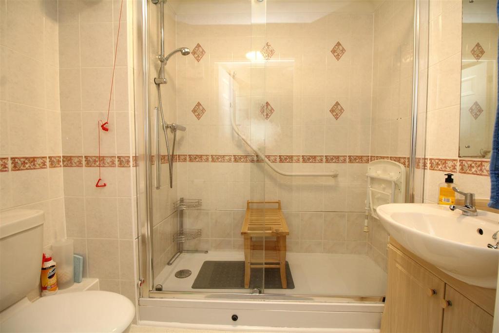 Shower room .JPG