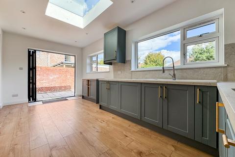 4 bedroom detached house for sale, Larissa Close, Tilehurst, Reading, RG31