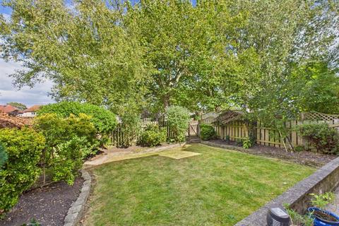 34 Ivanhoe, Whitley Bay, NE25 9AW