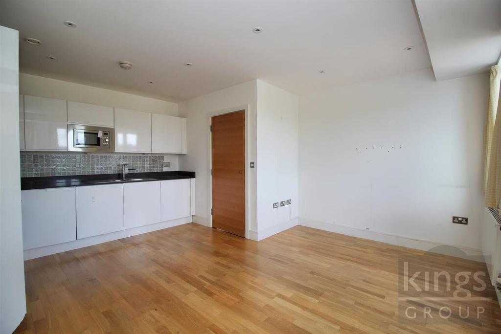 Lounge / Kitchen