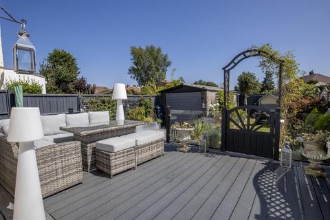 3 bedroom semi-detached house for sale, Coulsdon Road, Coulsdon