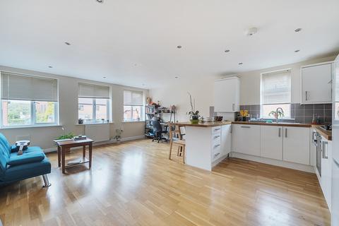 2 bedroom flat for sale - Headley Road, Hindhead GU26