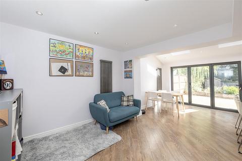 3 bedroom semi-detached house for sale, Barrons Row, Harpenden