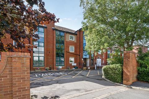 Banbury,  Oxfordshire,  OX16