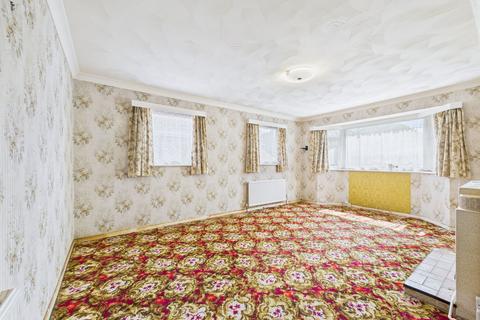 2 bedroom detached bungalow for sale, Greyfriars Close, Worthing BN13