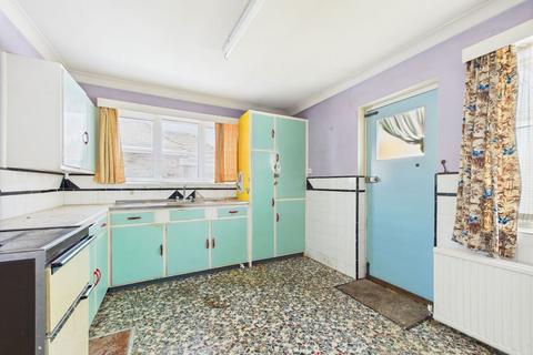 2 bedroom detached bungalow for sale, Greyfriars Close, Worthing BN13