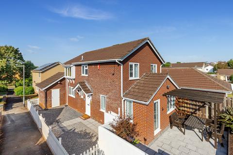 4 bedroom semi-detached house for sale