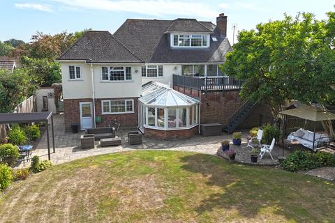 5 bedroom detached house for sale, Middle Street, Nazeing, Essex EN9