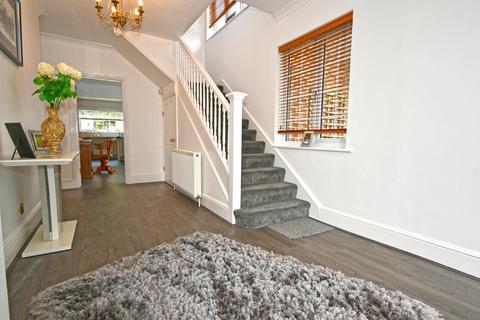 5 bedroom detached house for sale, Middle Street, Nazeing, Essex EN9