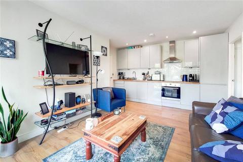 2 bedroom apartment for sale, Crescent Road, London, N8