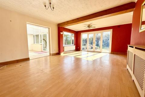 3 bedroom detached bungalow for sale, Honing Road, East Ruston NR12