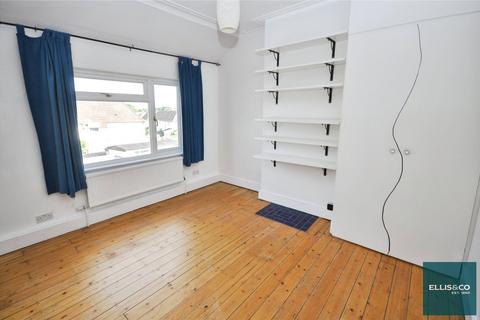 27 Woodgrange Avenue, London, N12 0PT