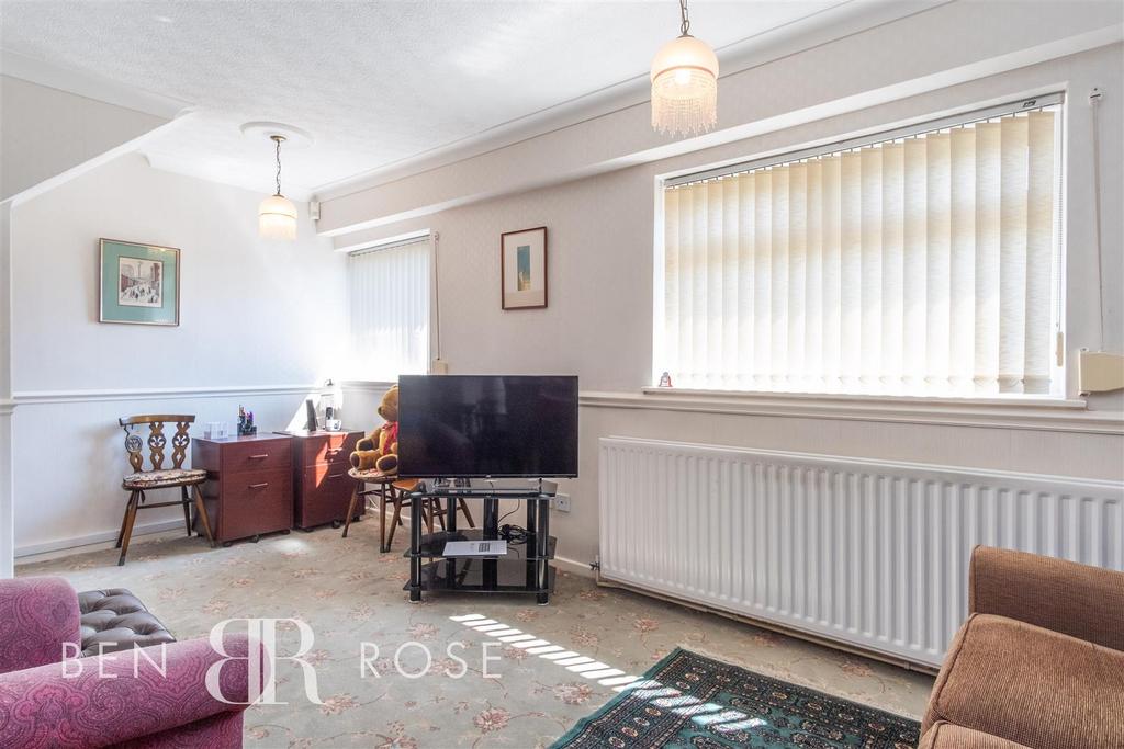 Sitting/Dining Room
