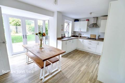 4 bedroom detached house for sale, Dorney Close, Stone