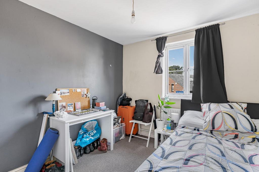 2 60913.jpg