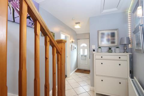 3 bedroom semi-detached house for sale, Ferndale Crescent, Kidderminster, DY11