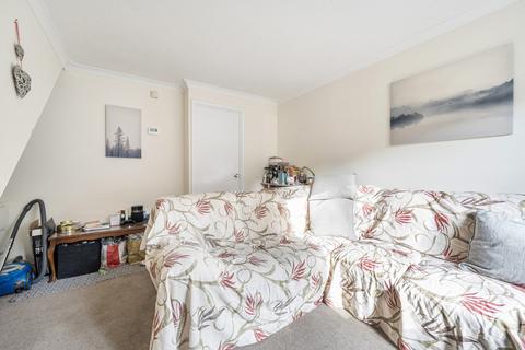 2 bedroom semi-detached house for sale, Diamond Way, Berkshire RG41