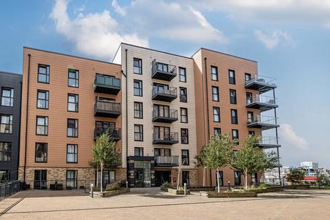 undefined, Thomas Blake Avenue, Southampton, Hampshire, SO14