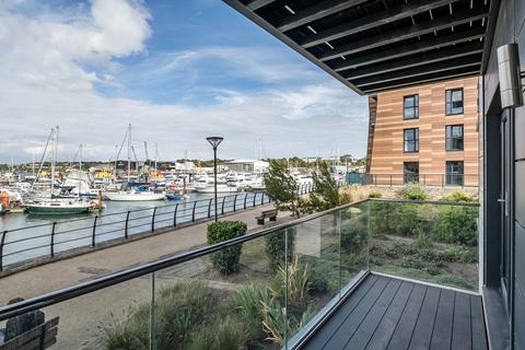 2 bedroom flat for sale, Thomas Blake Avenue, Southampton, Hampshire, SO14