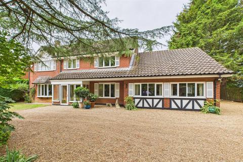 4 bedroom detached house for sale, Chapel Road Foxley
