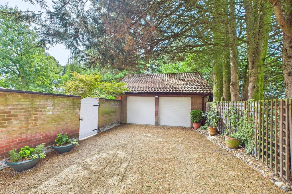Double Garage