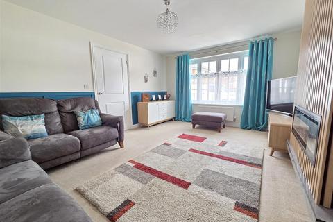 4 bedroom detached house for sale, Conference Way, Stourport-On-Severn