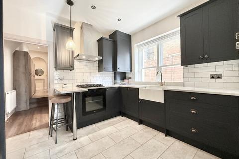 2 bedroom flat for sale, Randolph Avenue, London W9