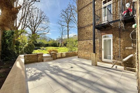 2 bedroom flat for sale, Randolph Avenue, London W9