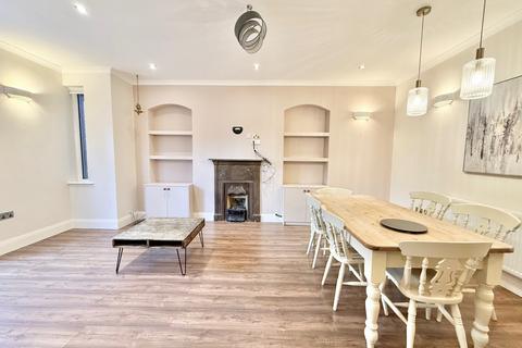 2 bedroom flat for sale, Randolph Avenue, London W9