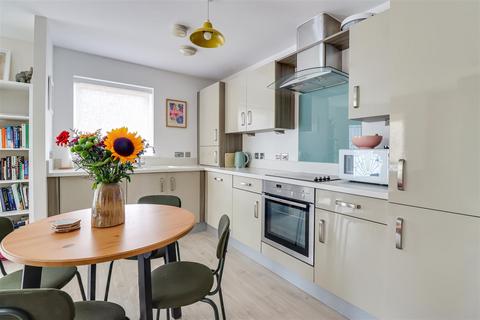 undefined, London Road, Leigh-On-Sea SS9
