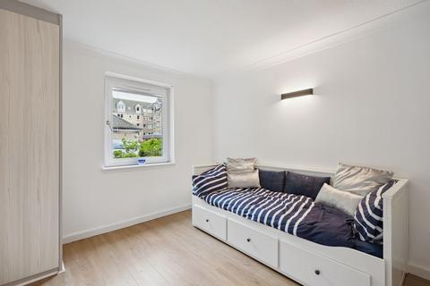 1 bedroom retirement property for sale, Mount Grange, Edinburgh, EH9