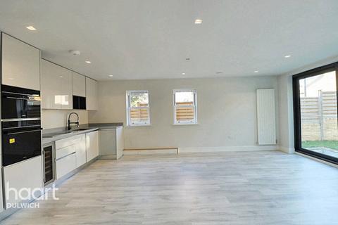 undefined, Lordship Lane, London