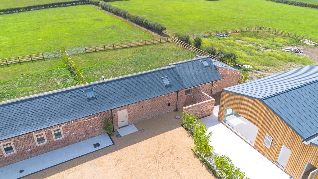 Barn2