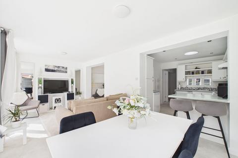2 bedroom detached bungalow for sale, Springwood Gardens, Woodthorpe, Nottingham