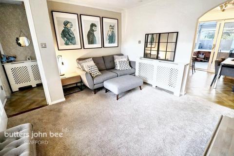 3 bedroom semi-detached house for sale, Baywood Close, Stafford