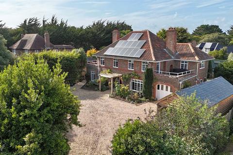 5 bedroom detached house for sale, Park Lane, Milford on Sea, Lymington, Hampshire, SO41