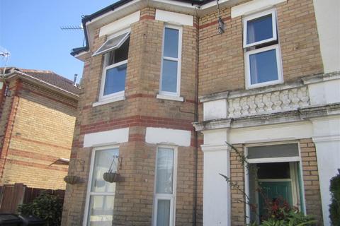 3 bedroom flat to rent, Stewart Road, Bournemouth BH8