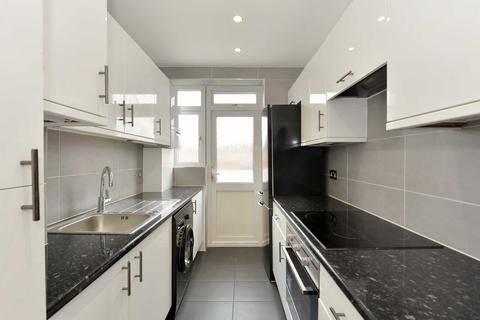 2 bedroom apartment to rent, Townshend Court, Mackennal Street, St John's Wood, London, NW8