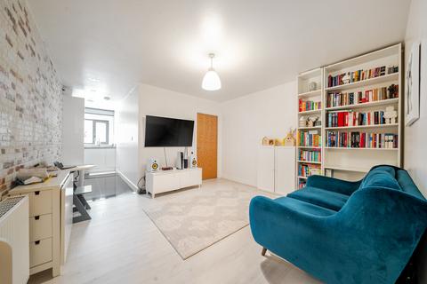 1 bedroom apartment for sale, London Road, Mitcham CR4
