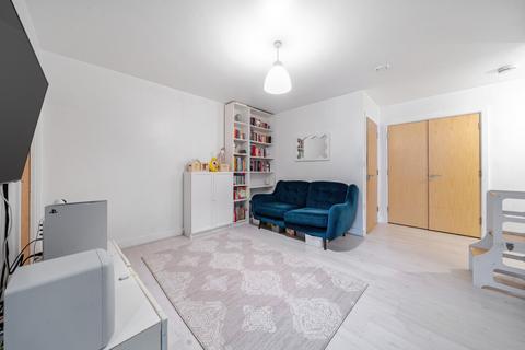1 bedroom apartment for sale, London Road, Mitcham CR4
